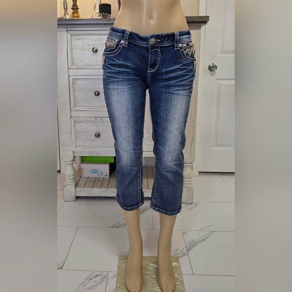 Grace Blue Embellished Women's Jeans - Picture 2 of 8